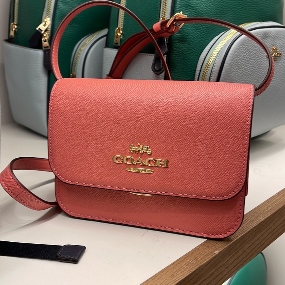 Coach Mini Brynn Crossbody Gold / Taffy - Picture 1 of 16